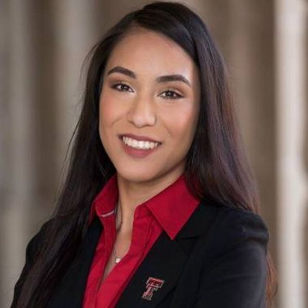 Leslie Duron